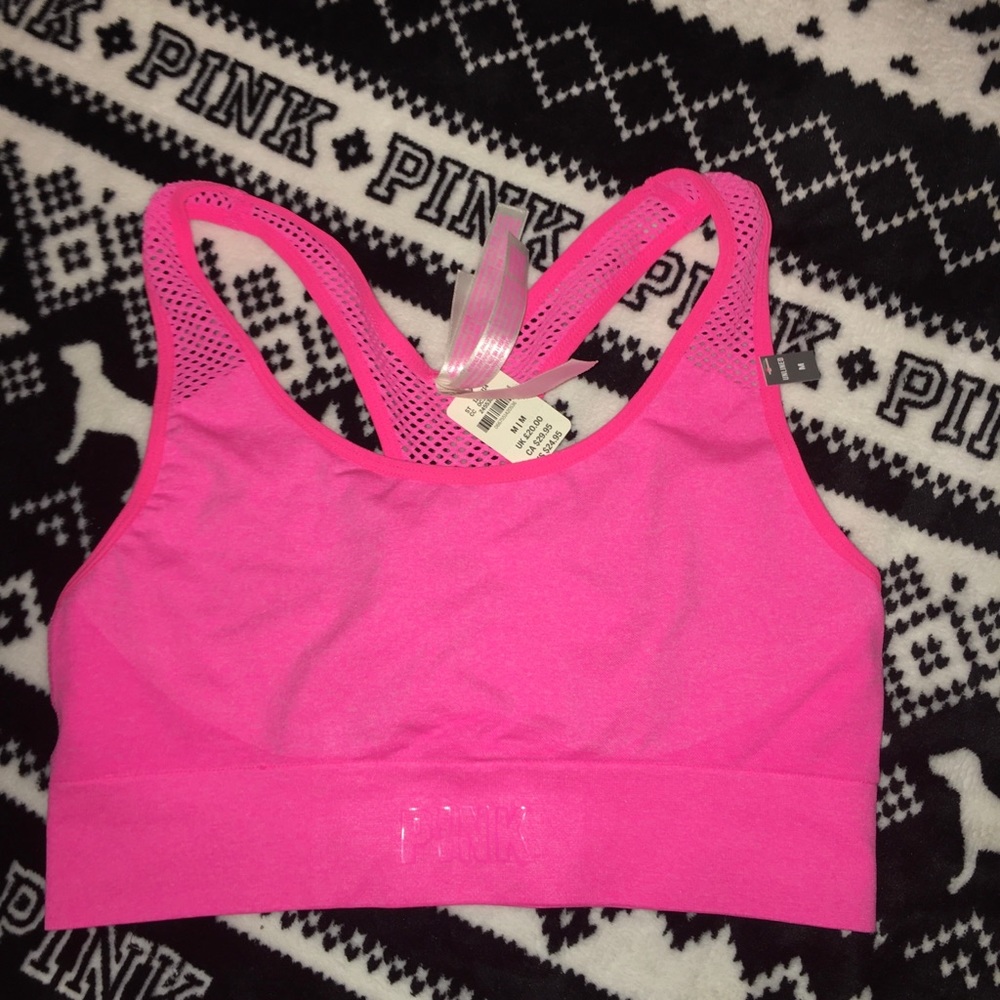 Pink seamless sport’s bra